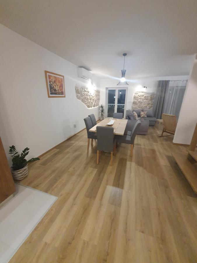 Apartmani Maris Rab Town Dış mekan fotoğraf